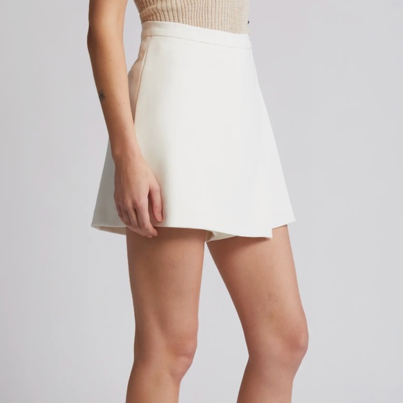 NEW French Connection “Whisper” Summer White Skirt Skort Size 4 - Picture 1 of 7